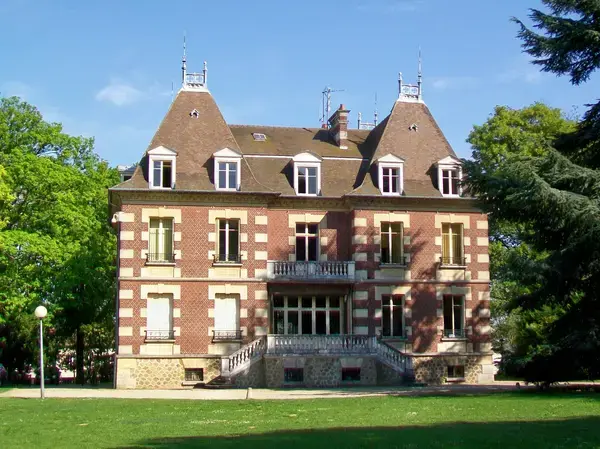 Borne de Recharge 95 Installateur borne de recharge Survilliers
